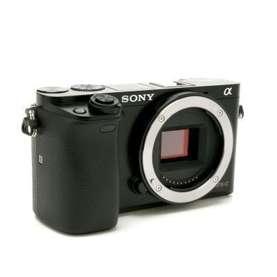 Sony Alpha A6000 24.3MP Mirrorless Digital Camera: Low Shutter Count ≤ 200