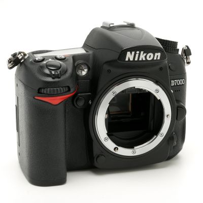 Nikon D7000 16.2MP Digital SLR Camera: Shutter Count ≤ 70,800