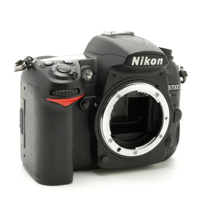 Nikon D7000 16.2MP Digital SLR Camera: Shutter Count ≤ 24,900