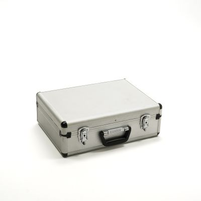 Unbranded Aluminum Hard Case Interior: Approx. 17" x 12" x 5"