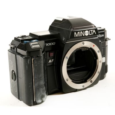 Minolta Maxxum 7000 35mm SLR Film Camera