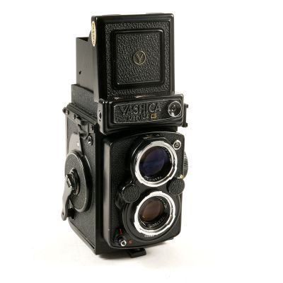Yashica Mat-124 G TLR Medium Format Film Camera with Yashinon 80mm f/2.8 Lens