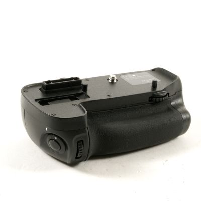 Zeikos Vertical Battery Grip ZE-NBG7100 for Nikon D7100