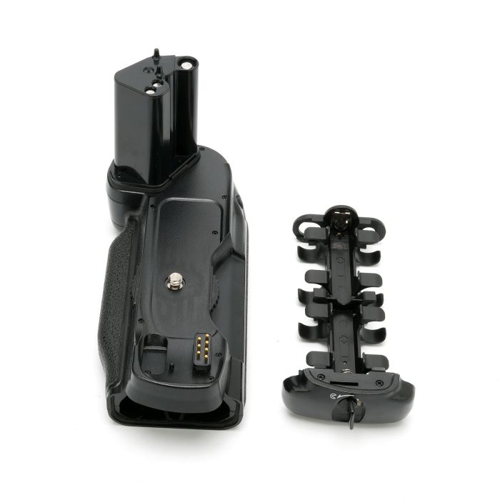 ■ 美品 ■ ニコン　Nikon F100 + MB-15《動作光学良好》 Nikon MB-15 Battery Pack Vertical Grip for F100